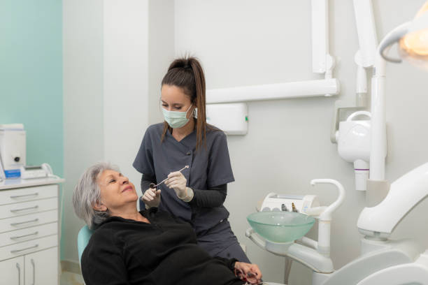 Best Dentist for Tooth Abscess  in Holly Ridge, NC